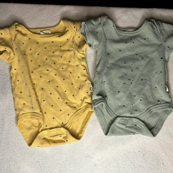 Rabbit + Bear by Emily & Oliver onesies 0-3 Months - Picture 1 of 7